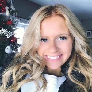 Meet your Posher, Chloe